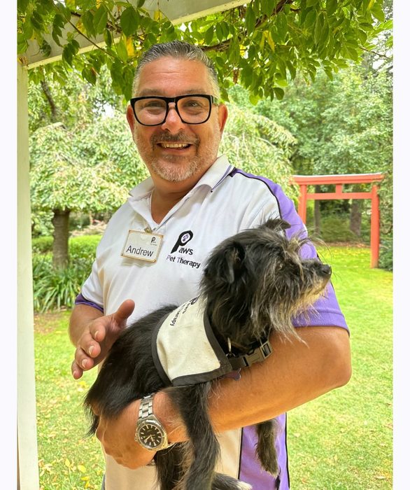 Andrew and Molly, a PAWS volunteer team