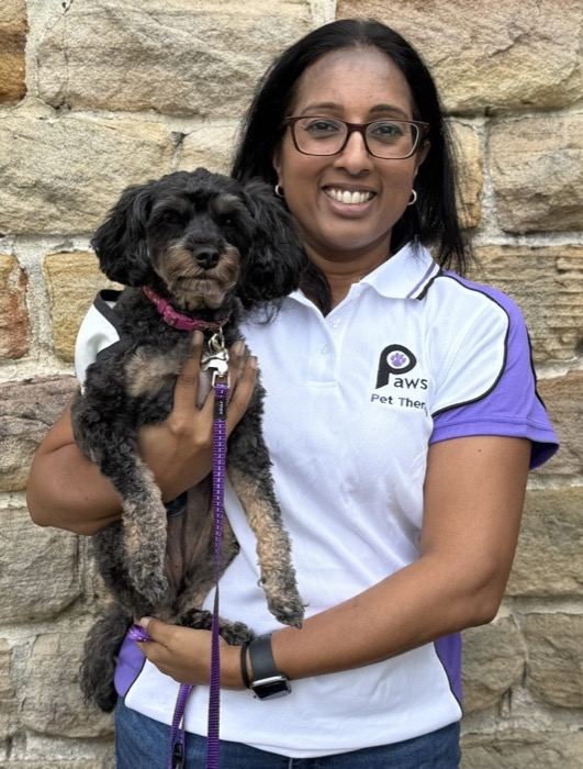 Anita and Shuri, a PAWS volunteer team