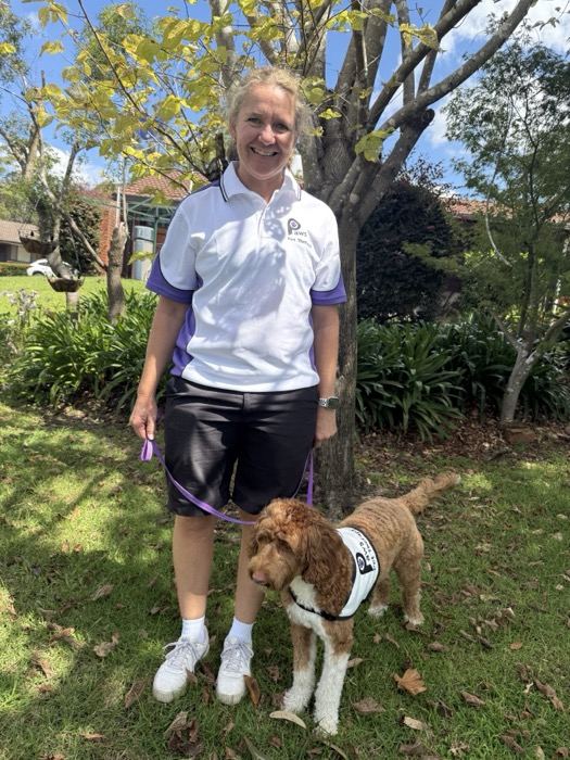 Fiona and Frankie, a PAWS volunteer team