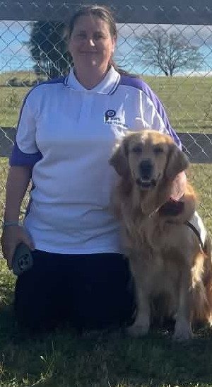 Freya and Lexi, a PAWS volunteer team