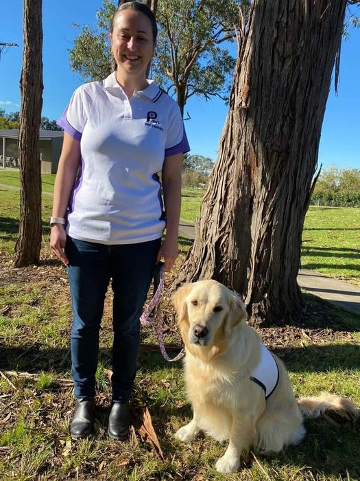 Gaby and Jessie, a PAWS volunteer team