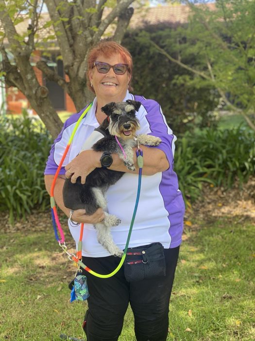 Julianne and Saxon, a PAWS volunteer team