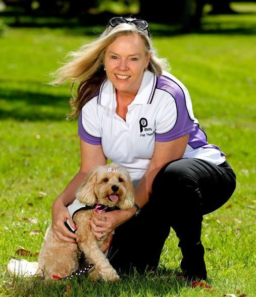 Monique and Phoebe, a PAWS volunteer team