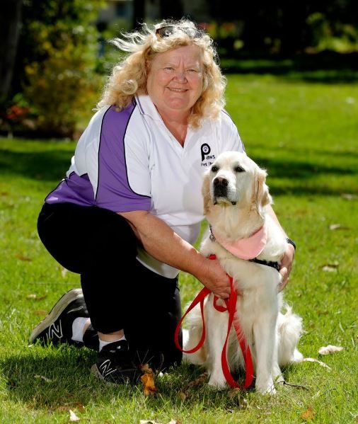 Susan and Shelly, a PAWS volunteer team